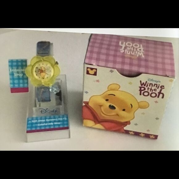 Rare Winnie the Pooh Flower Embossed Watch Vintage - Picture 1 of 2